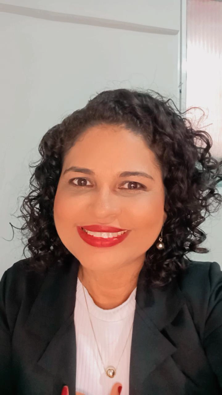 Cris Monteiro - Mentora em Finanças Bíblicas